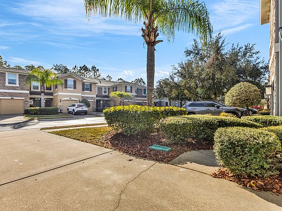 4th image of 12571 Streamdale Dr