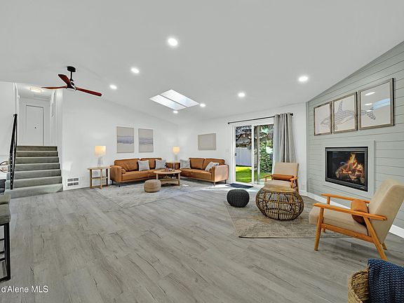 5th image of 5999 N Pinegrove Dr