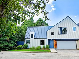 2434 Richmond Rd, Beachwood, OH