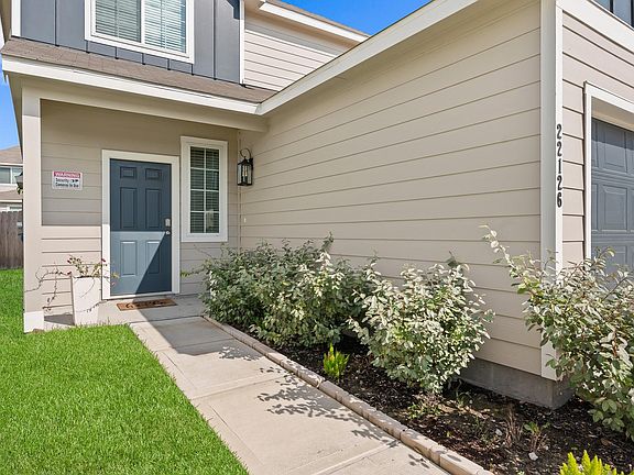 4th image of 22126 Regal Heights Ln