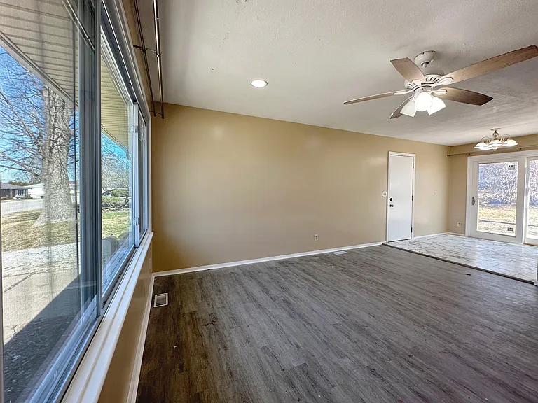 1119 N Atherton Rd — Photo 9