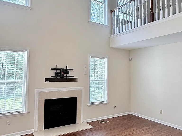 2729 E Shoreham St — Photo 18