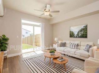 512 NE Trillium Dr, Estacada, OR 97023