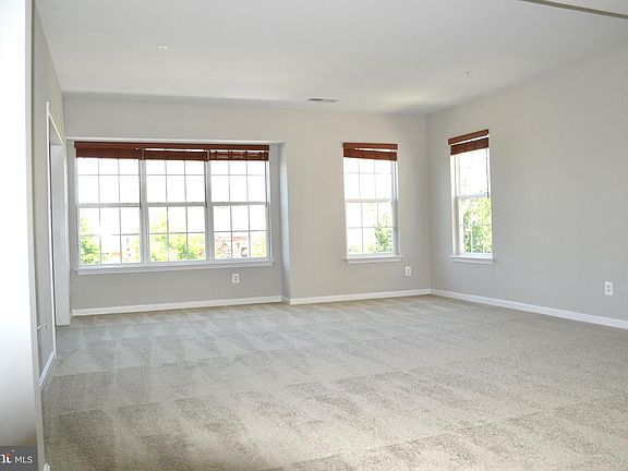 3rd image of 6219 Aster Haven Cir #39