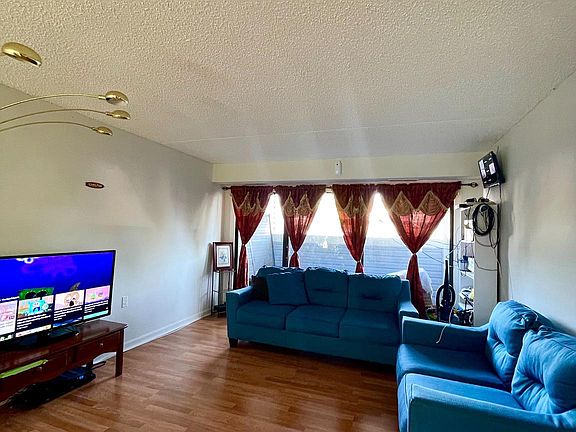 2nd image of 5792 Village Green Dr