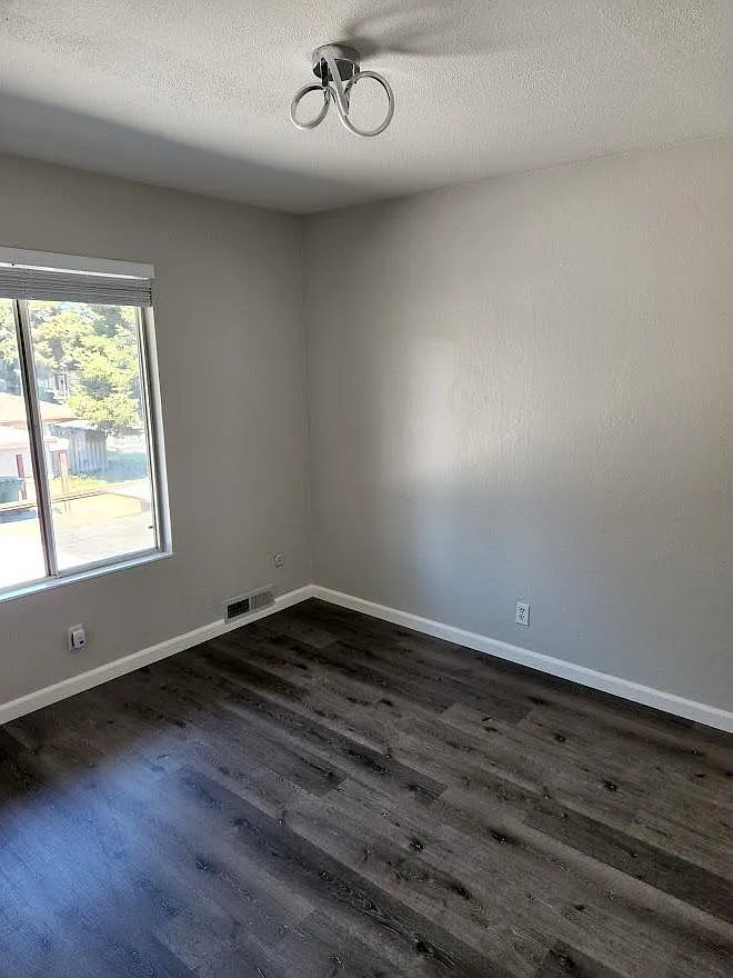 113 Villa Ct — Photo 4
