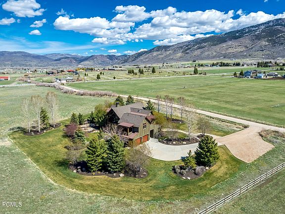 5th image of 2579 Splendor Valley Rd