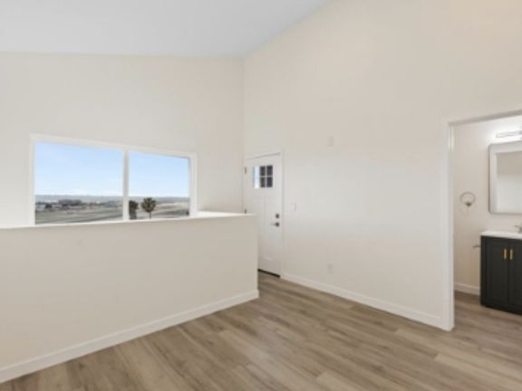 4th image of 2715 Columbia St #104
