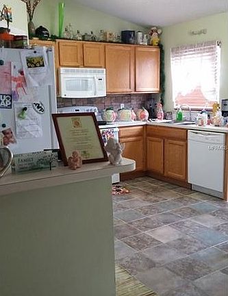 4th image of 2624 Hoover Dr