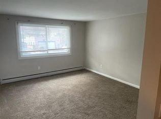 449 Englewood Ave APT 3, Buffalo, NY 14223