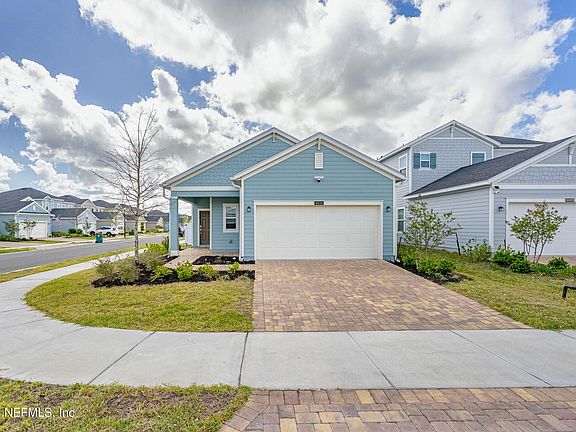 3rd image of 4020 HAYDON BURNS Place