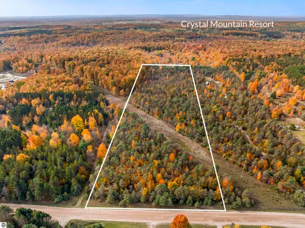 Viaduct Rd, Copemish, MI 49625