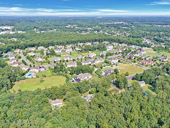 3rd image of 1830 Charlton Circle