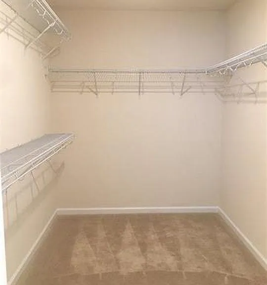 2400 Mynster Dr — Photo 3