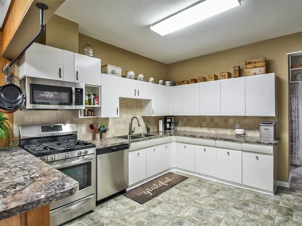 1147 W Frey St, Stephenville, TX 76401