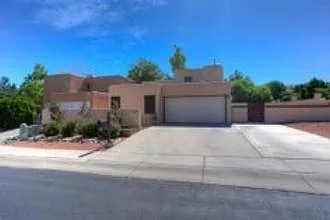 9439 Osuna Pl NE — Photo 1