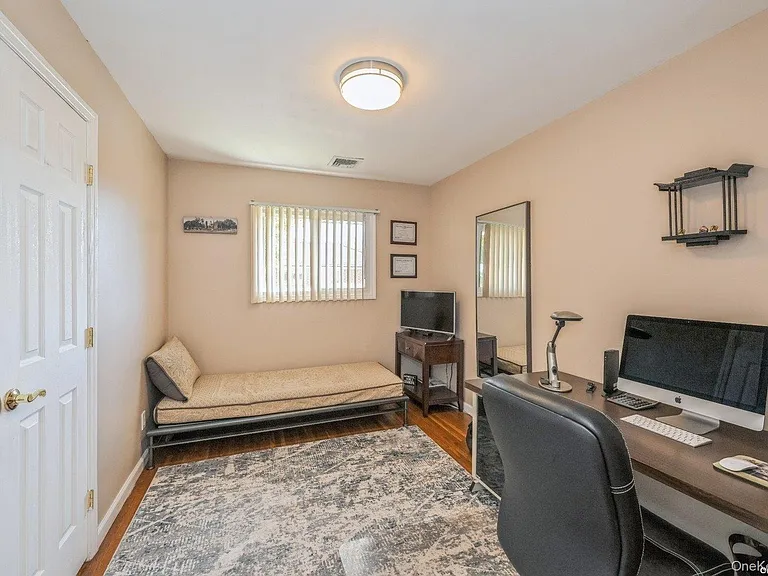 41 Eaton Rd — Photo 17