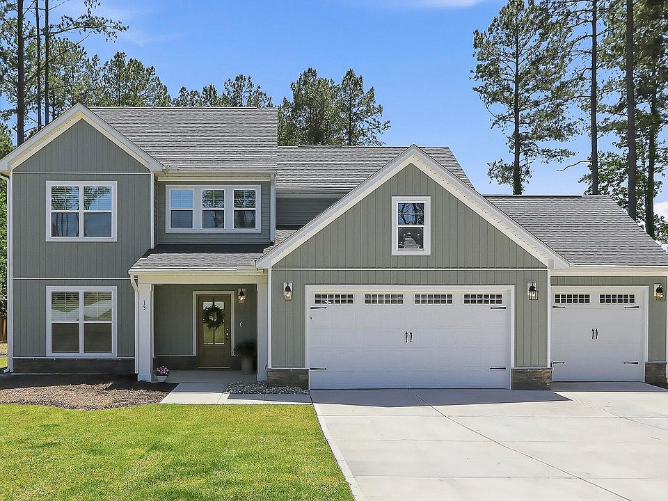 1st image of 13 W Currituck Cir