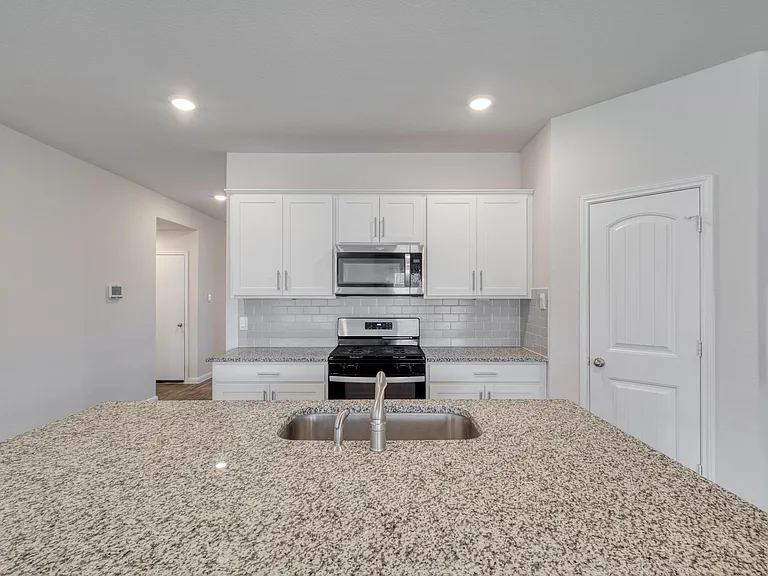 109 Bethpage Dr — Photo 13
