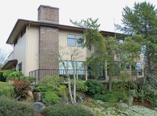 5223 SW Genesee St, Seattle, WA 98116