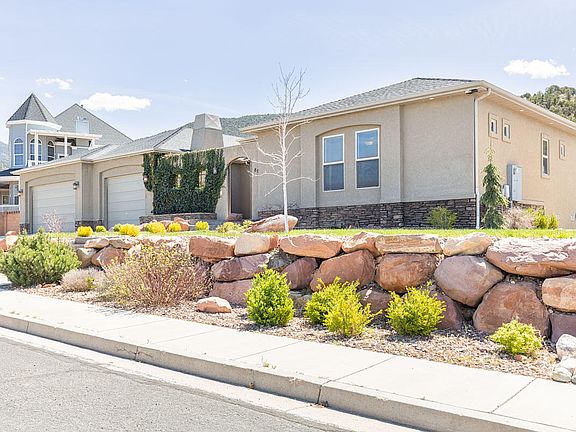 2nd image of 888 E Fiddlers Canyon Rd