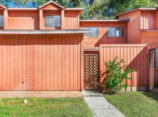 5810 SW 8th Pl, Gainesville, FL 32607