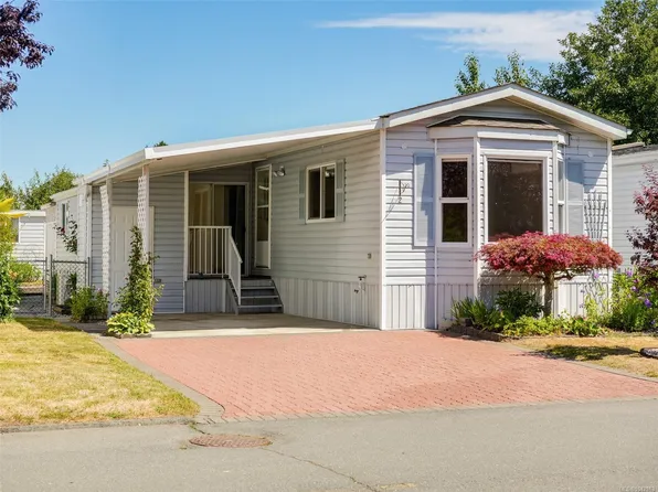7509 Central Saanich Rd #2, East Saanich 2, BC V8M 2B5
