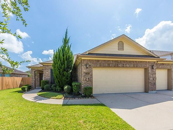 3rd image of 949 Umbria Ln