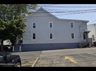 230 E 4th St #1, Mount Carmel, PA