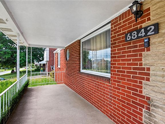 5th image of 6842 Alcoma Dr