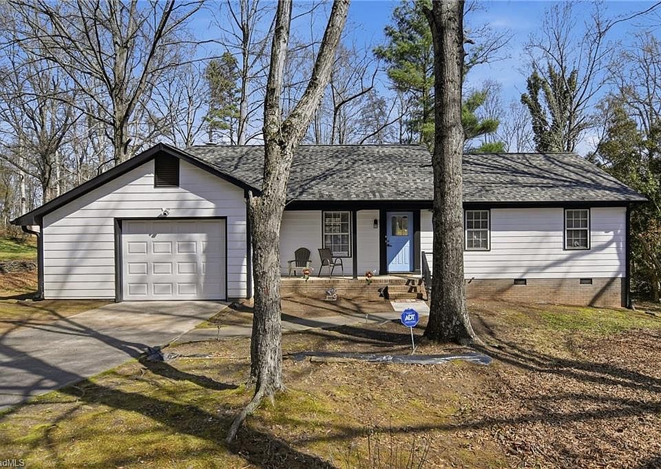 1st image of 6445 Armindale Ave