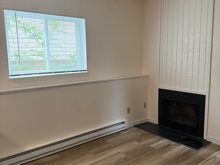 Goss Commons — Photo 28