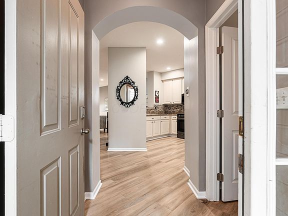 3rd image of 6144 Sowerby Ln
