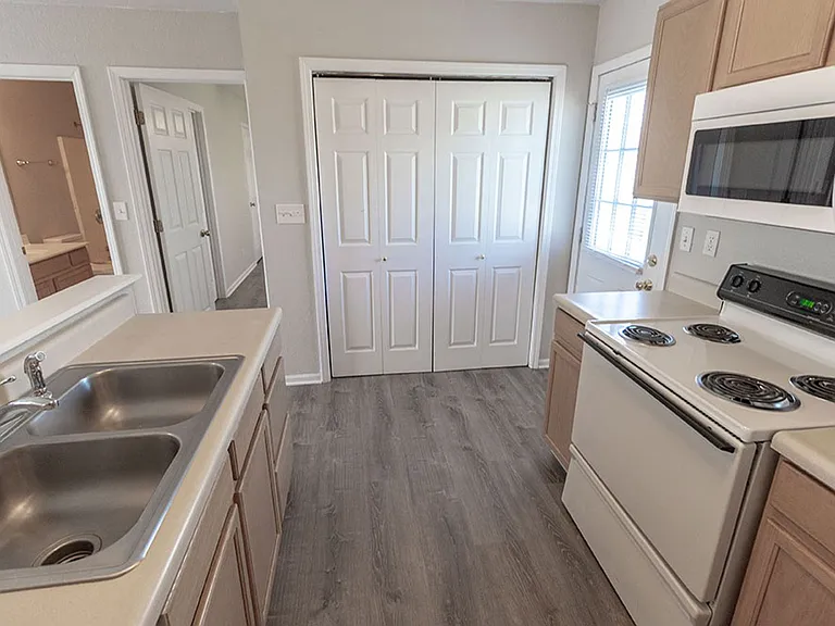 1507 Riva Ridge Ct — Photo 8