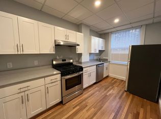 261 Commonwealth Ave APT B1, Boston, MA 02116