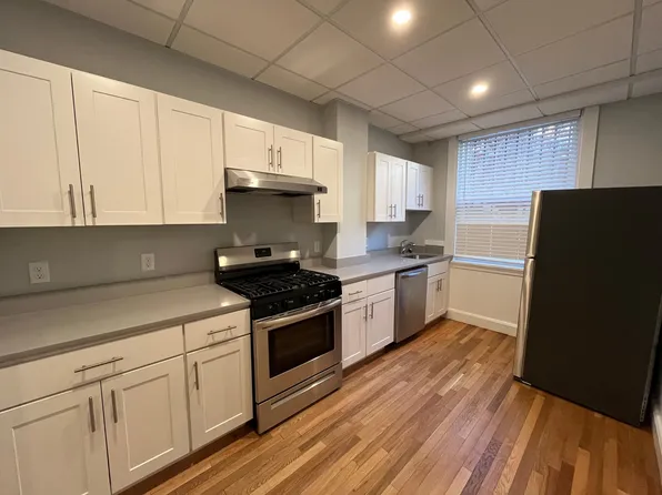 261 Commonwealth Ave APT B1, Boston, MA 02116