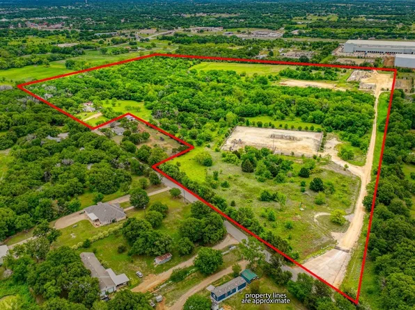 1201 S Briaroaks Rd, Cleburne, TX 76031