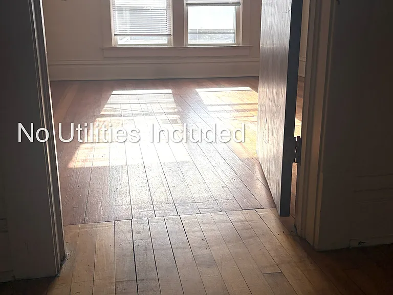436 E Sullivan St — Photo 11