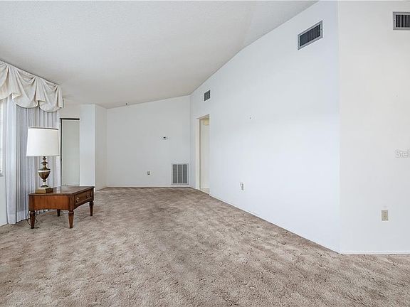 4th image of 5408 Palm Aire Dr