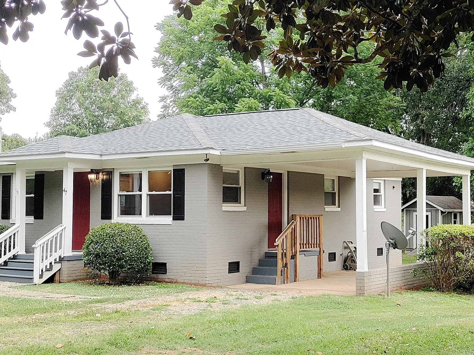 3 bed, 912 sqft, $1,545 — Photo 2