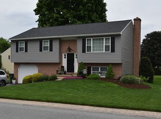 225 Northridge Dr, Landisville, PA