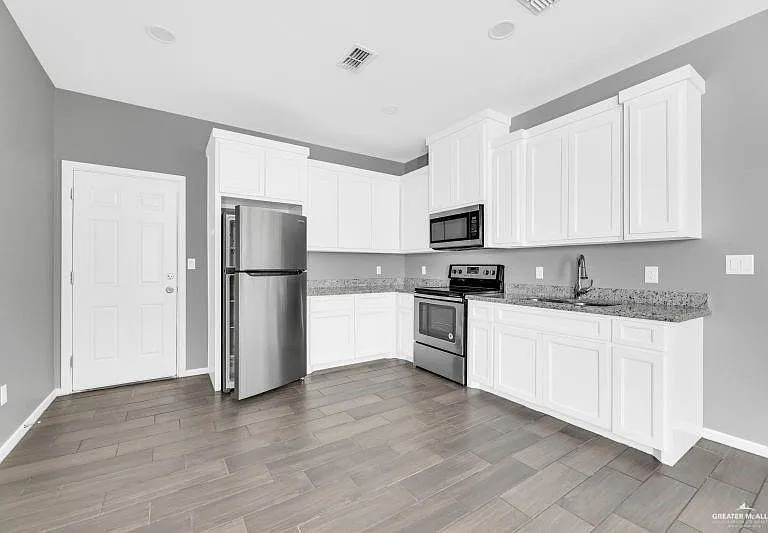 3906 Paola St #4 — Photo 5
