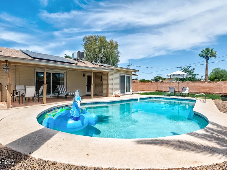 1275 E Campus Dr — Photo 12