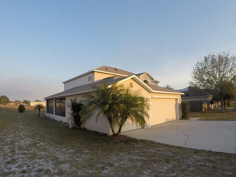 5002 Strada Dr — Photo 30