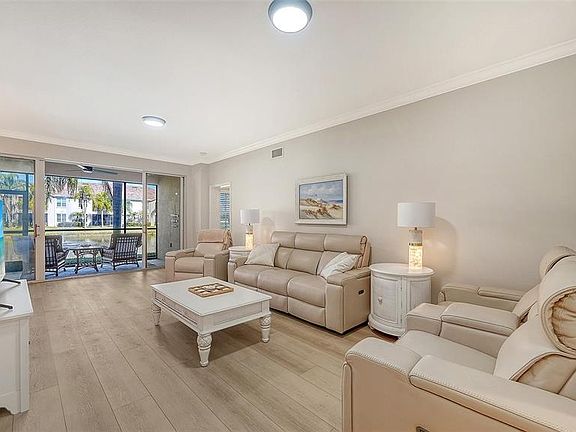 3rd image of 5235 PARISIENNE PLACE #101B28