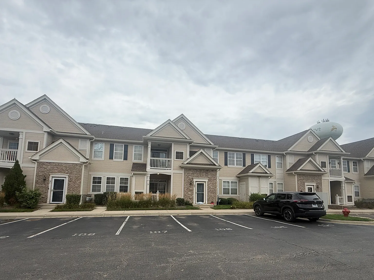 2 bed, 1100 sqft, $2,000 — Photo 1