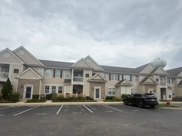 2250 Aurora Dr Unit 3, Hampshire, IL 60140