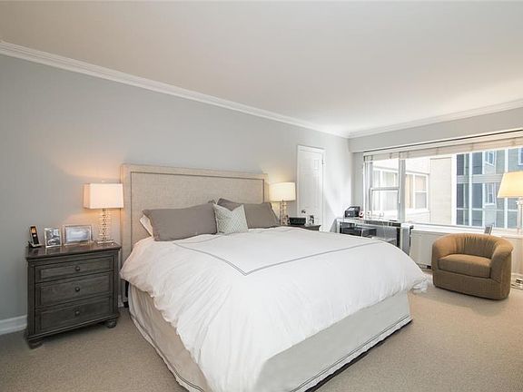 4th image of 118 E 60th St APT 10G