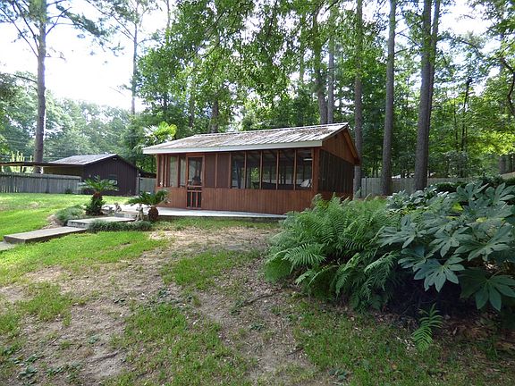 4th image of 1030 Pinehurst Pl