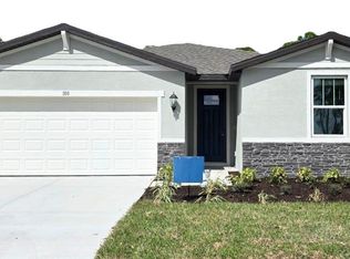 100 Vintage Glen Rd, Nokomis, FL 34275